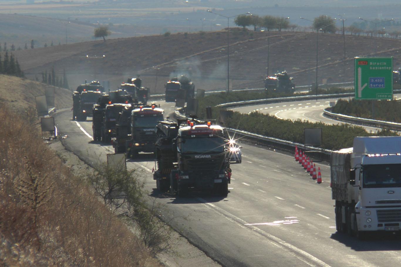 Şırnak’a giden askeri konvoy Urfa’dan geçti Şırnak’a giden askeri konvoy Urfa’dan geçti